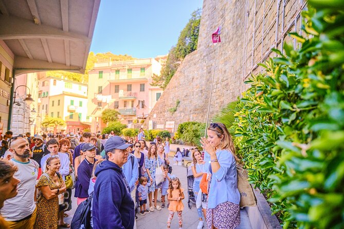 Florence: Cinque Terre Park Day Trip with Optional Street Food - Riomaggiore and the late-afternoon finale