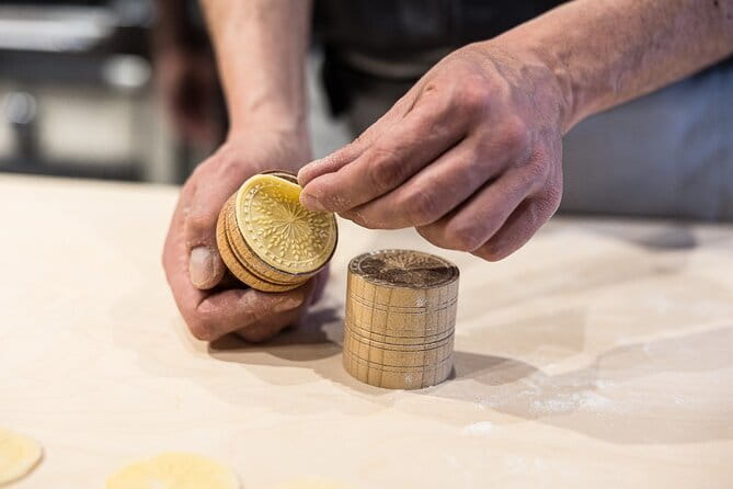 Florence: Cooking Class Pasta & Tiramisu Making Unlimited Wine - Why the $89.49 price can make sense