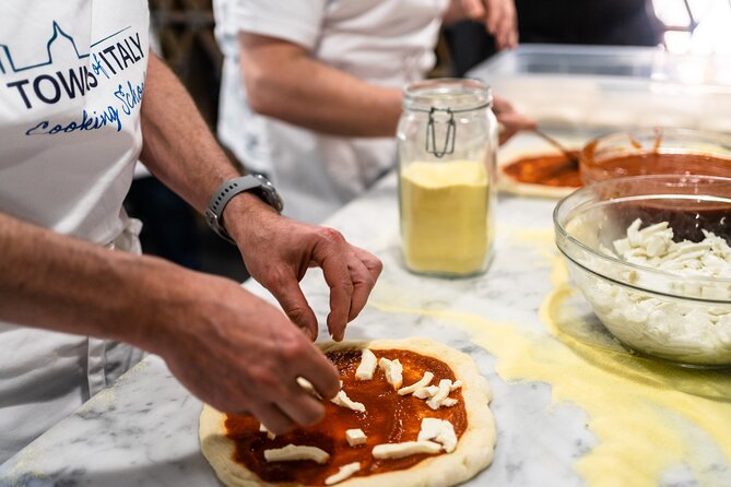 Florence Cooking Class The Art of Making Gelato & Authentic Pizza - A three-hour dinner with wine