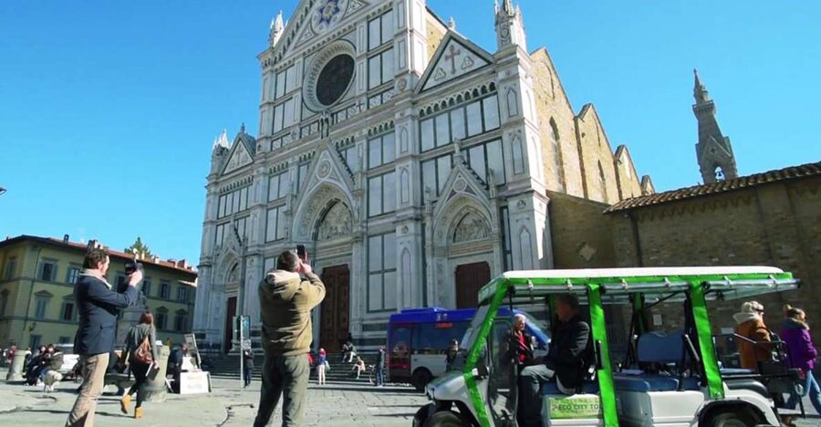 Florence: Eco-Friendly Golf Cart City Tour with Audio Guide - Small stories along the central route