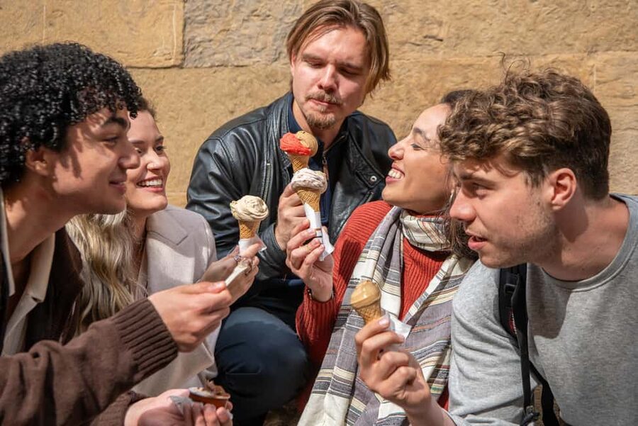 Florence: Flavours of Tuscany Food Tour - Group size, pace, and the social side