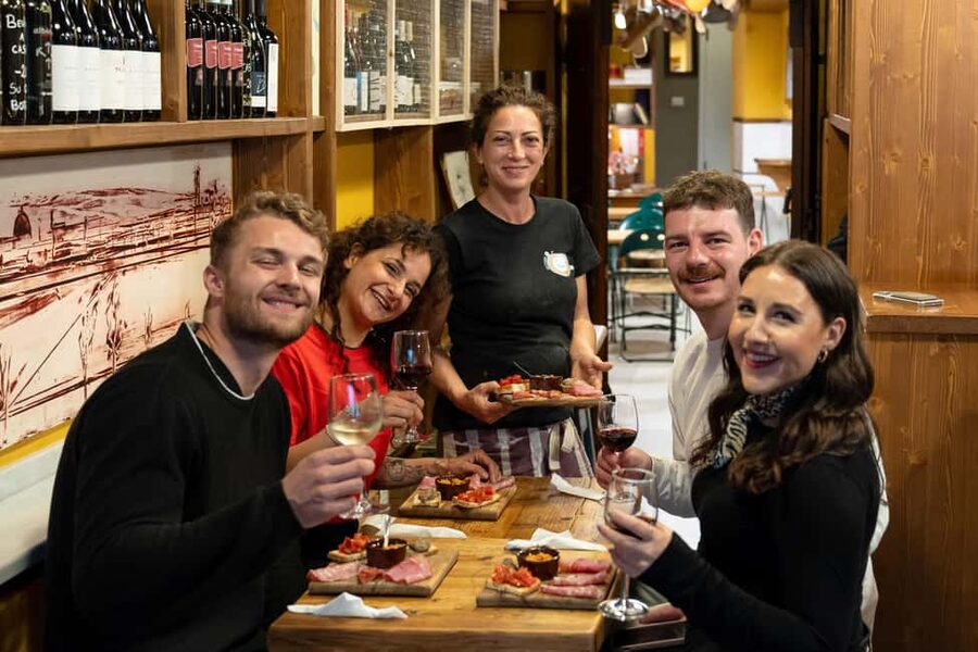 Florence: Food Walking Tour with Local Steak and Tuscan Wine - Key points at a glance