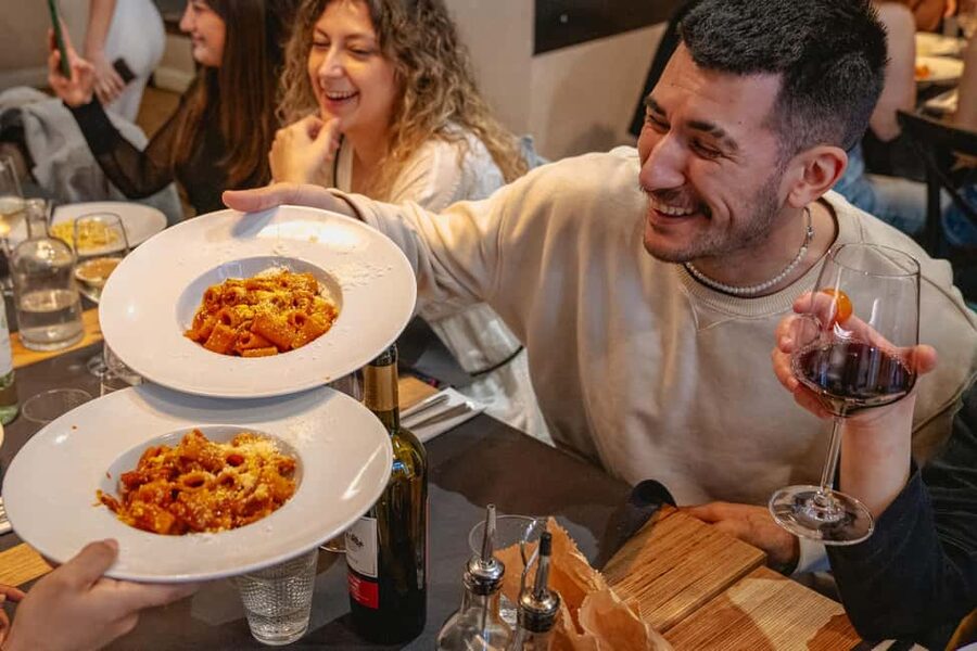Florence: Guided Food Walking Tour with Tuscan Classics - Five tastes that show off Tuscan cooking