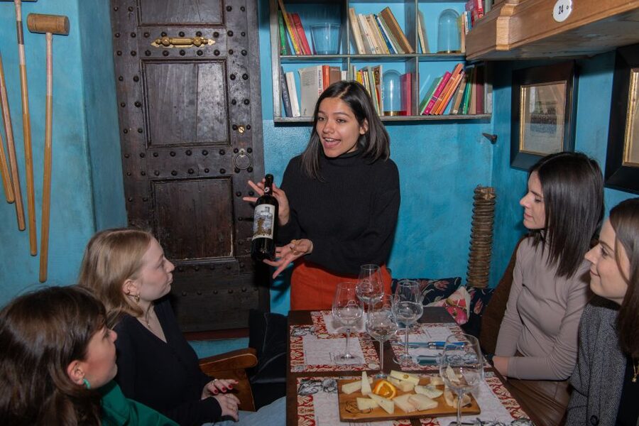Florence: Guided Food Walking Tour with Tuscan Classics - What the route adds to the experience