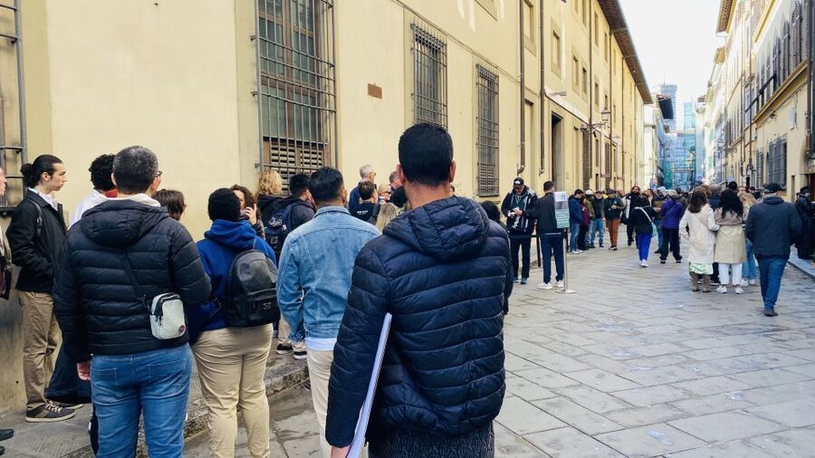 Florence: Guided Walking Tour - Signoria Square and Michelangelo’s David
