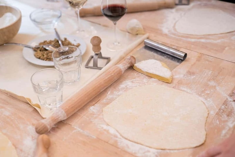 Florence: Handmade Ravioli & Pasta Class with Unlimited Wine - A cooking class with Florence built into the walls