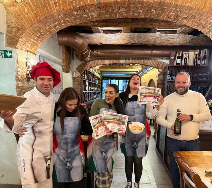 Florence: Handmade Ravioli & Pasta Class with Unlimited Wine - Making fresh pasta from flour to dinner