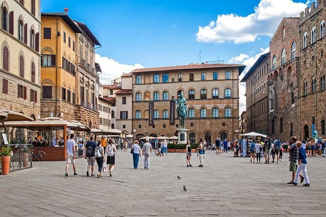 Florence in a Day: David, Cathedral & City Highlights Guided Tour - Choosing the Giotto’s Bell Tower Upgrade