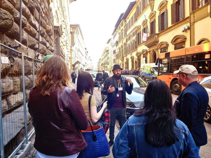 Florence: Medici Family Guided Walking Tour - Crossing Florence on the way to the Arno