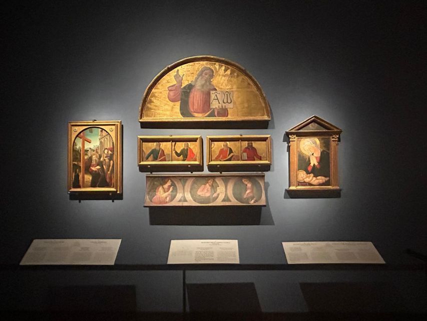Florence: Michelangelo's David Entrance Ticket and Audio App - Medieval and Renaissance paintings by Giotto and Botticelli
