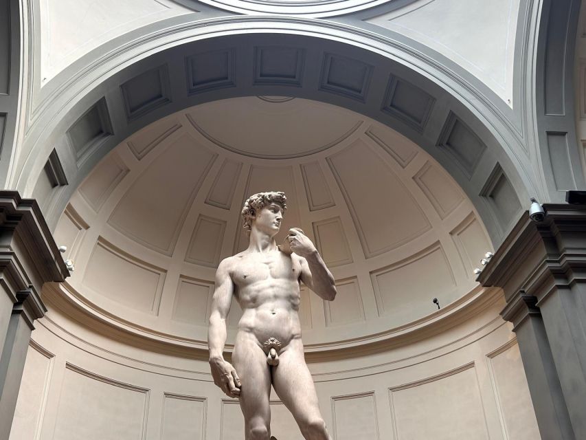 Florence: Michelangelo's David Entrance Ticket and Audio App - Meeting the host at the Carrefour Express