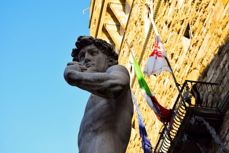 Florence: Mysteries of the Medici Guided Walking Tour - The family drama: Pazzi, Strozzi, church, and art