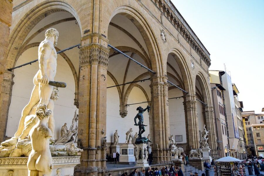 Florence: Mysteries of the Medici Guided Walking Tour - Following the Medici through Florence’s old streets