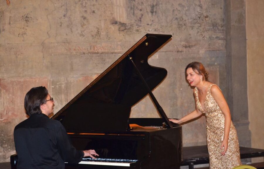 Florence: Opera Concert Entrance Ticket - A one-hour opera recital in Santa Croce