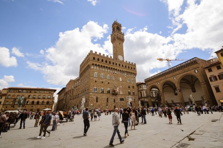 Florence: Palazzo Vecchio Entrance Ticket & Audioguide - The courtyard and the first rooms