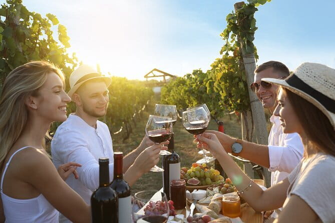 Florence: Pasta Cooking Class with Unlimited Wine - Sauces that make the lesson feel like a meal