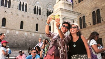 Pisa, Siena, S. Gimignano, Chianti Wine & Lunch