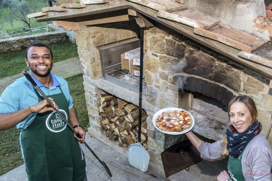 Florence: Pizza and Gelato Class at a Tuscan Farmhouse - Key Points at a Glance