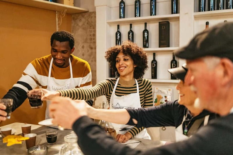 Florence: Premium Cooking Class for Pasta and Gelato - Making pasta in the heart of Florence