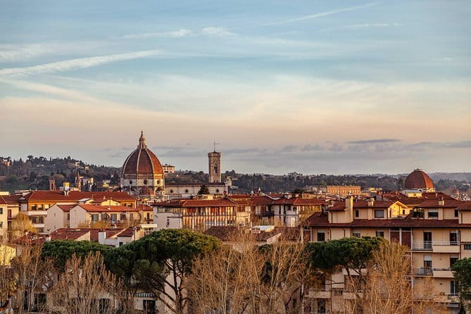 Florence Private Tour: Renaissance, Famous Families & Hidden Gems - Palazzo Pitti and the Medici move across town