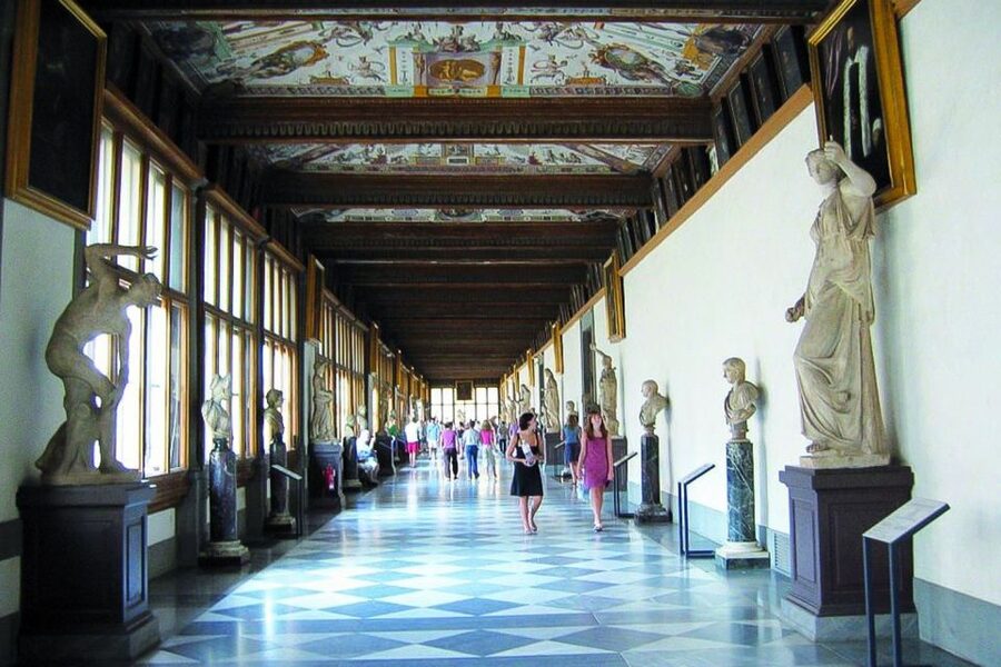 Florence: Private Uffizi Gallery Discovery Tour with Ticket - Why a guided Uffizi visit makes sense