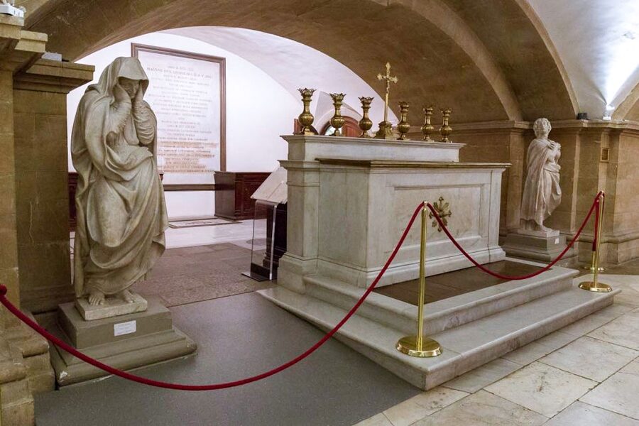Florence: Reserved Entrance Ticket to the Medici Chapel - Entering from Basilica San Lorenzo