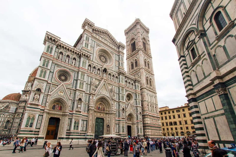 Florence: Skip-the-line David at the Accademia & Duomo Tour - Meeting David at the Accademia Gallery