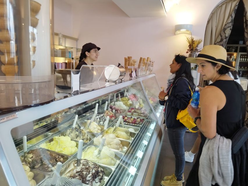Florence: Street Food Walking Tour with Wine - Finishing near Ponte Vecchio with gelato
