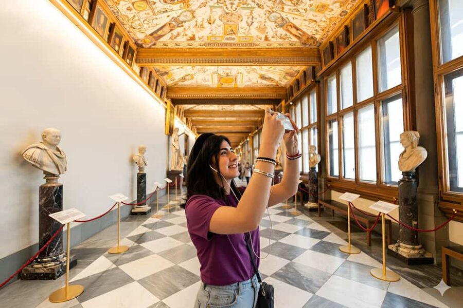 Florence: Timed Entry to Uffizi with Optional Audio Guide - What the timed ticket really saves you