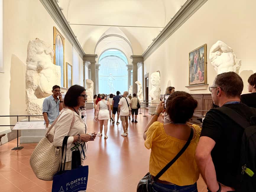 Florence: Uffizi & Accademia Small Group Walking Tour - Key details at a glance