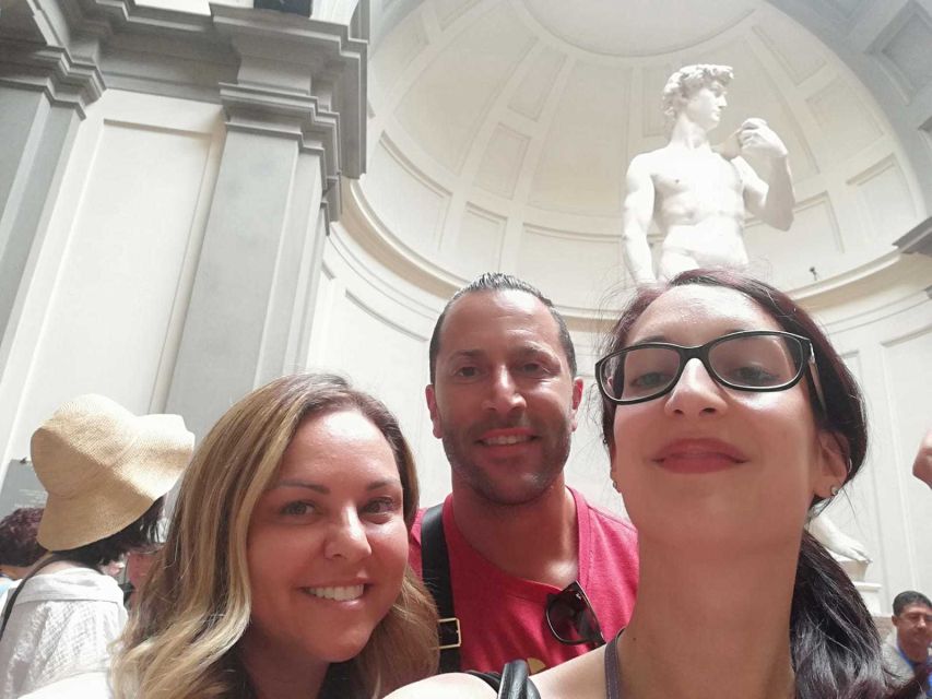 Florence: Uffizi Gallery and Accademia Gallery Guided Tour - The guides make or break the three hours