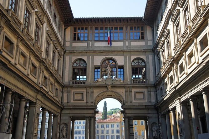 Florence Uffizi Gallery monolingual Small Group Tour - Why the Uffizi Works Best With a Guide