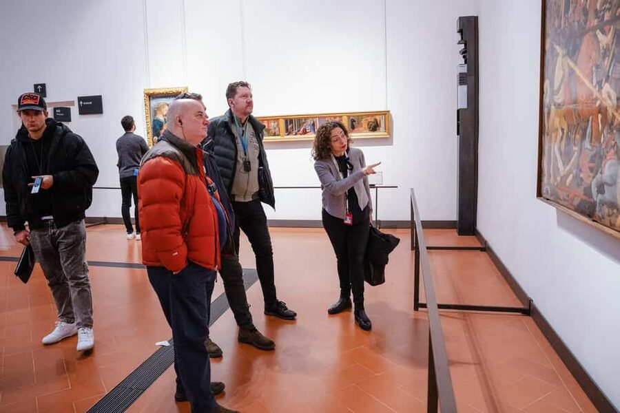 Florence: Uffizi Gallery Skip-the-Line Guided Tour - From government offices to art museum