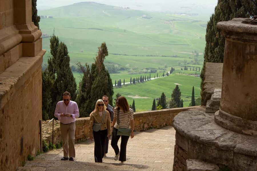 Florence: Valdorcia Wine, Brunello Montalcino, Montepulciano - Who will enjoy this experience most