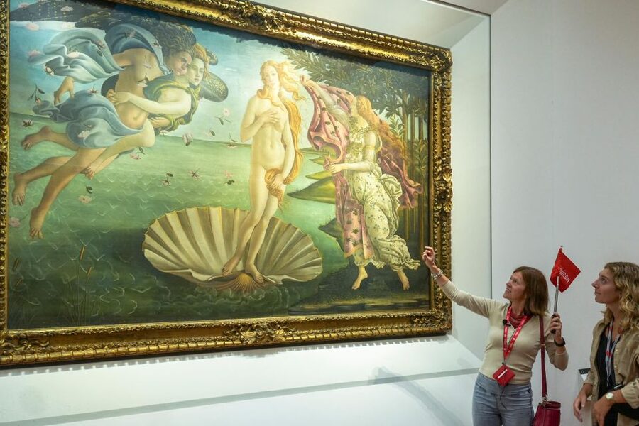 Florence: Walking Tour with David, Duomo & Uffizi Gallery - Ponte Vecchio and the lunch break