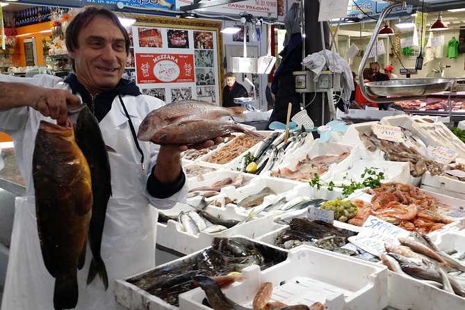 Food Tasty and History Tour in Civitavecchia - Piazza Leandra and Civitavecchiese pizza