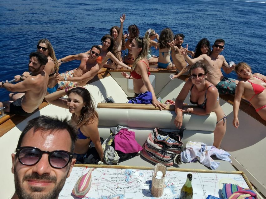 Forio: Ischia Island Boat Tour with Local Lunch and Swimming - Sant’Angelo and Maronti from the sea