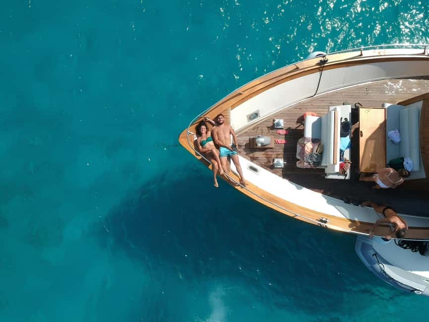 Forio: Ischia Island Boat Tour with Local Lunch and Swimming - Starting in Forio with coffee and cake