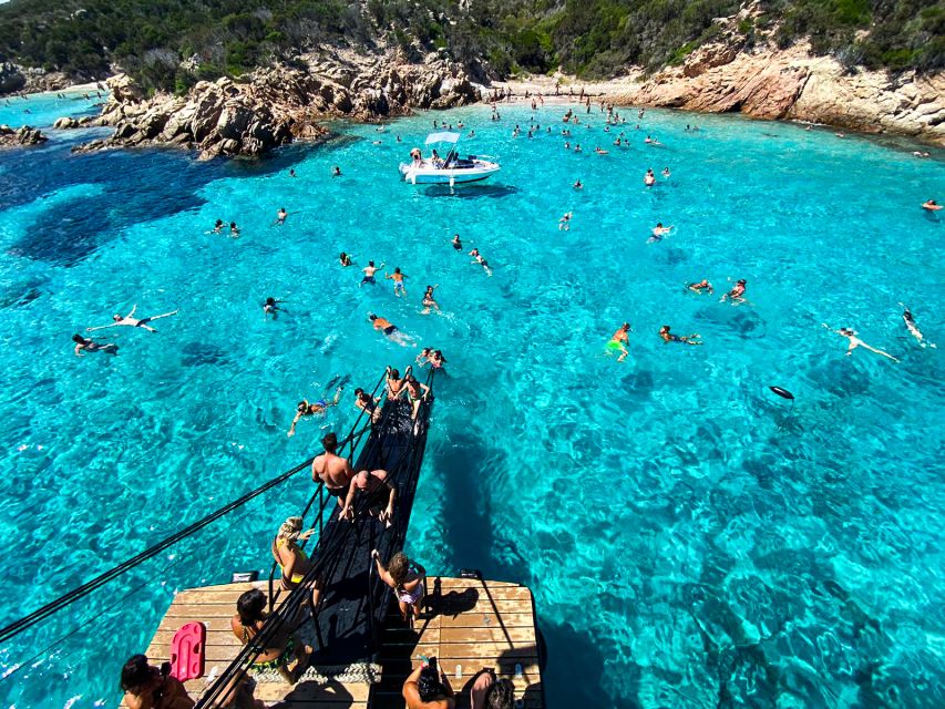 From Cannigione: La Maddalena Archipelago Boat Trip - The audio guide and the limits of the commentary