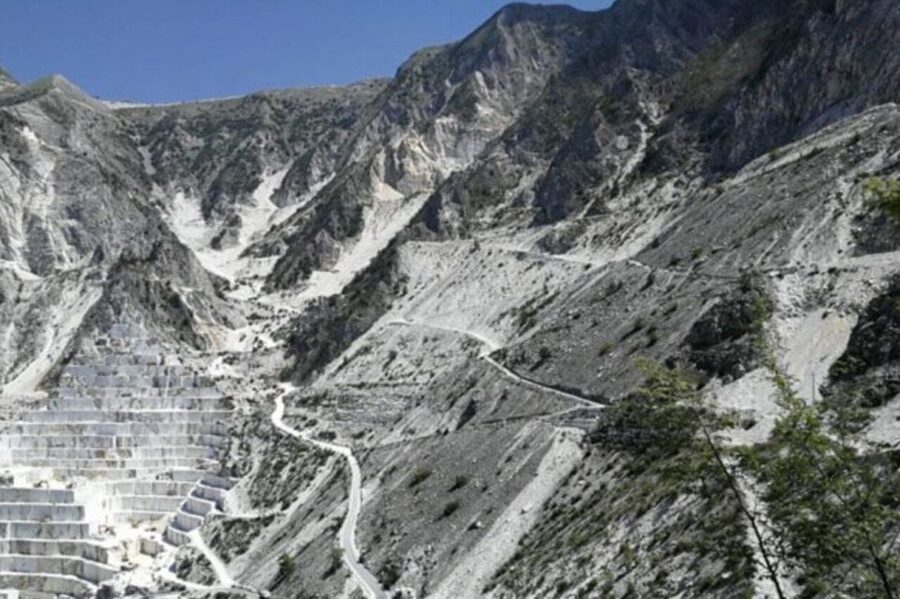 From Carrara: Marble Quarries Jeep Tour with Lardo Tasting - Why Carrara marble is worth seeing in person