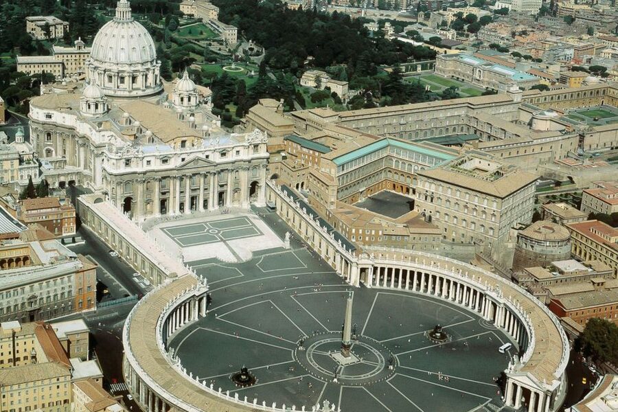 From Civitavecchia: Full-Day Panoramic Bus Tour of Rome - The panoramic coach ride through ancient Rome