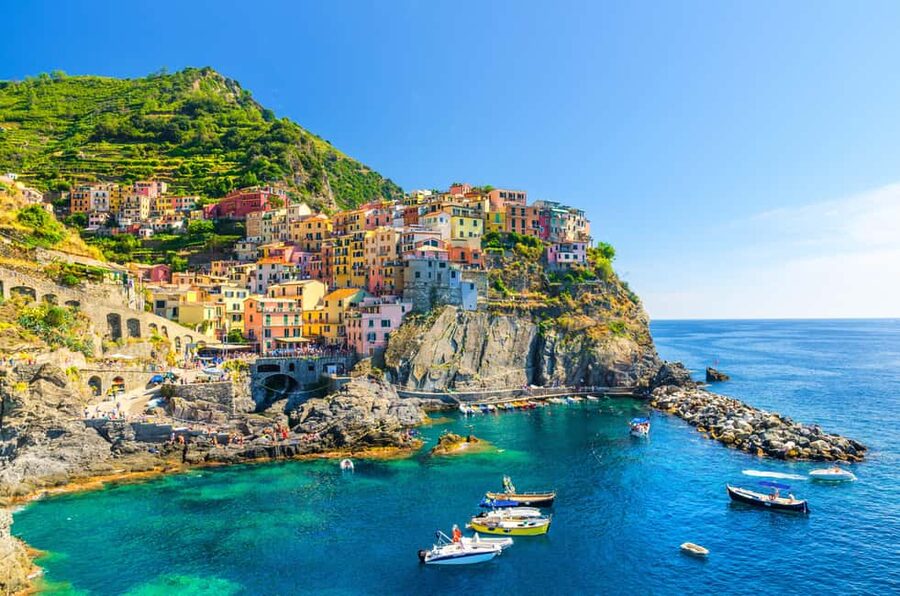 From Florence: Cinque Terre and Pisa Day Trip - Manarola and the first train ride