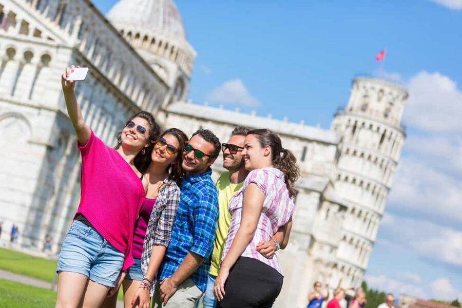 From Florence: Cinque Terre and Pisa Day Trip - What the guide adds to a complicated day