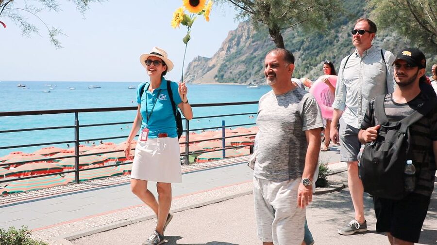 From Florence: Cinque Terre Day Trip with Optional Lunch - Seeing Cinque Terre from the boat