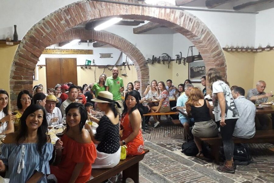 From Florence: Tuscany Hills Wine Tour - The guides can make a long day easier