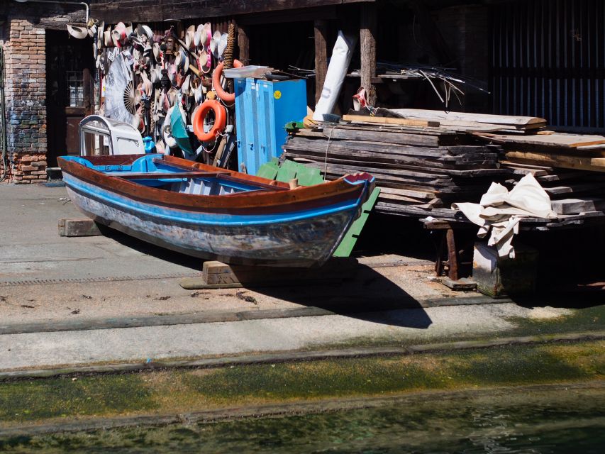 From Lake Garda: Full-Day Guided Group Tour of Venice - The guides make a real difference