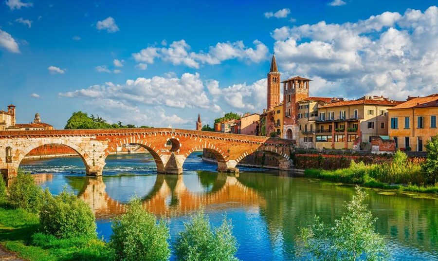 From Milan: Verona, Sirmione and Lake Garda with Boat Cruise - Free time in Sirmione