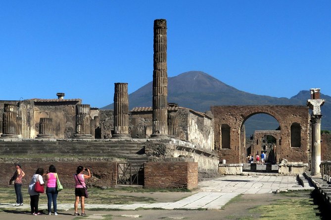 From Naples: Amalfi Coast & Pompeii Small Group Tour - What the guides and drivers add