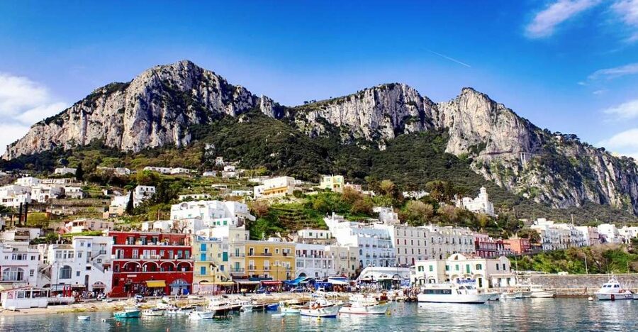 From Naples: Capri Day Trip with Lunch - The 40-minute hydrofoil from Naples to Capri