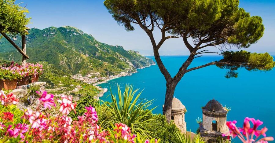 From Naples: Free Time in Amalfi & Positano - Amalfi and Piazza Duomo